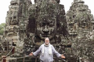 ron.n.front of cambodia giant faces